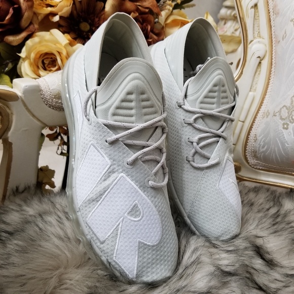 Nike Air Max Flair Running Shoes - Picture 2 of 9